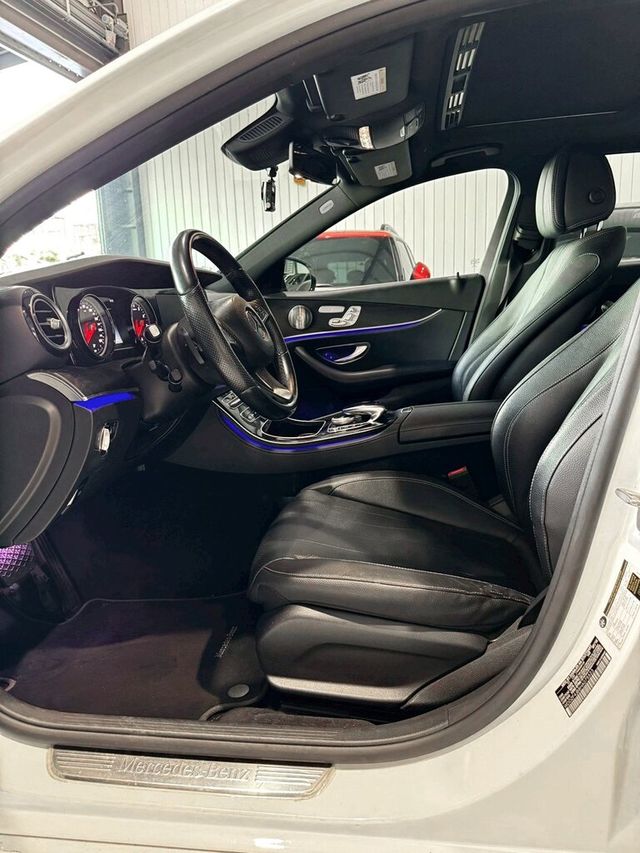 M-BENZ賓士 E300  第9張相片