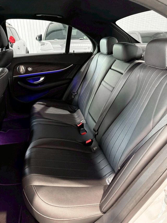 M-BENZ賓士 E300  第12張相片