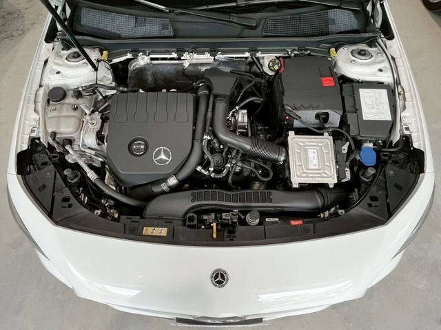 M-BENZ賓士 A180  第5張相片