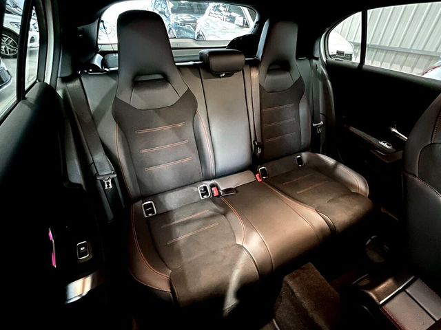 M-BENZ賓士 A180  第16張相片