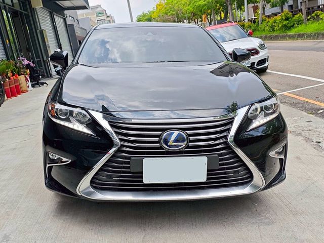 LEXUS凌志 ES300H  第3張相片
