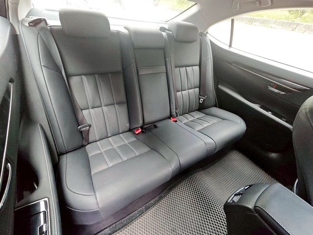 LEXUS凌志 ES300H  第10張相片