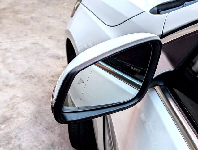 BMW寶馬 118I  第8張相片