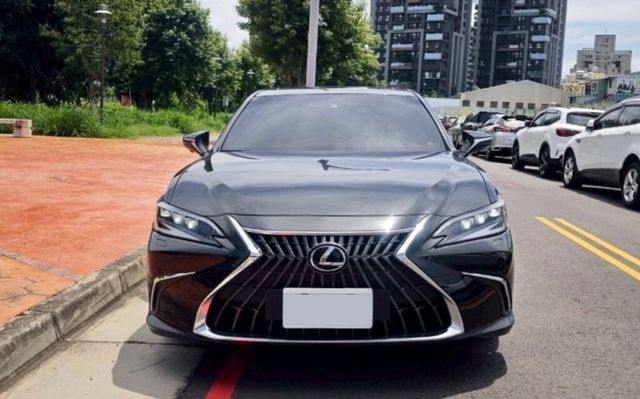 LEXUS凌志 ES300H  第3張相片