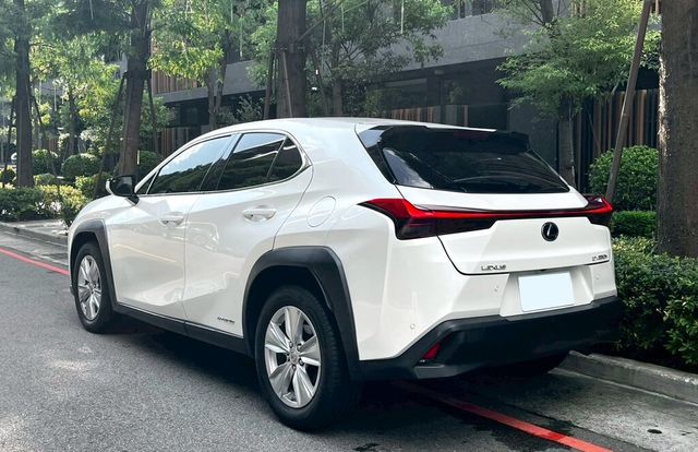 LEXUS凌志 UX250H  第4張相片