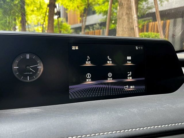 LEXUS凌志 UX250H  第12張相片