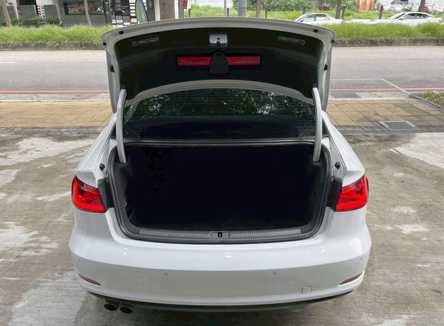 AUDI奧迪 A3 SEDAN  第7張相片