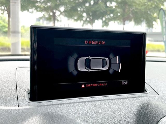 AUDI奧迪 A3 SEDAN  第12張相片