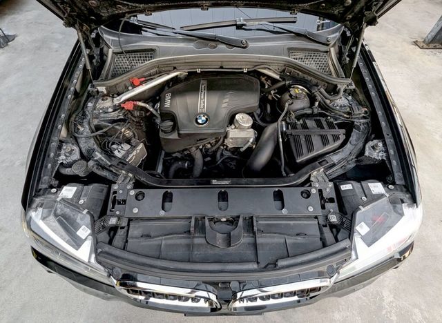 BMW寶馬 X4 XDRIVE20I  第6張相片