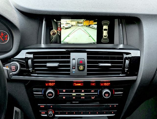 BMW寶馬 X4 XDRIVE20I  第14張相片