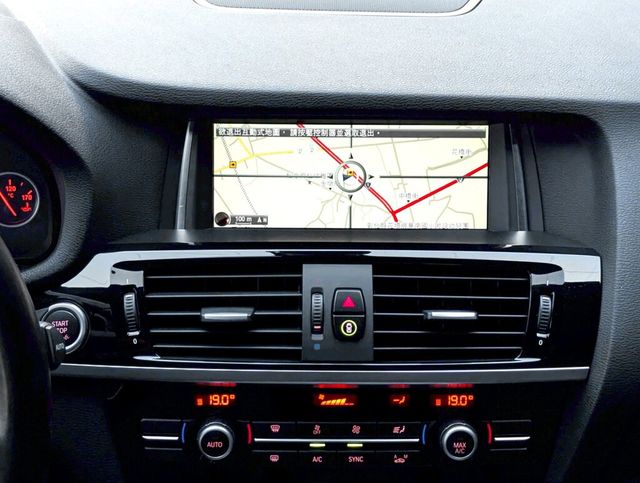 BMW寶馬 X4 XDRIVE20I  第15張相片