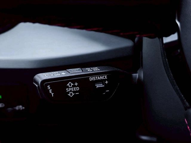 AUDI奧迪 Q2 35 TFSI  第9張相片