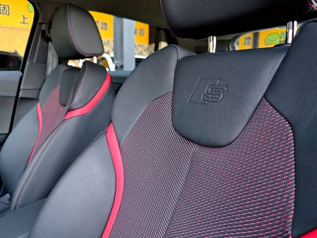 AUDI奧迪 Q2 35 TFSI  第11張相片