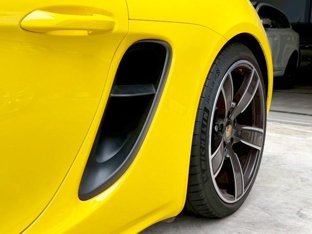 PORSCHE保時捷 CAYMAN  第8張相片