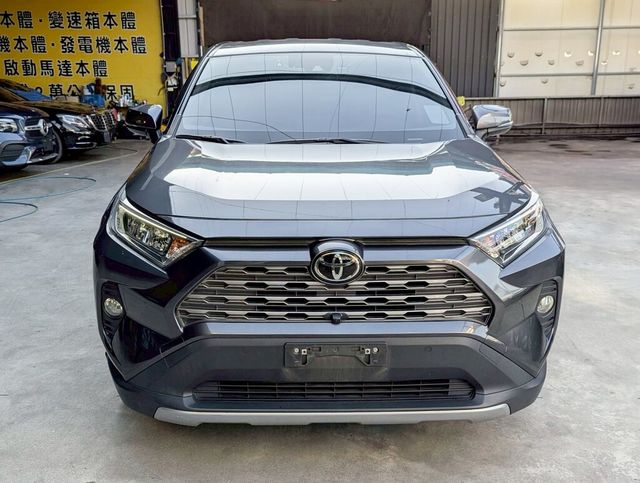 TOYOTA豐田 RAV4  第3張相片