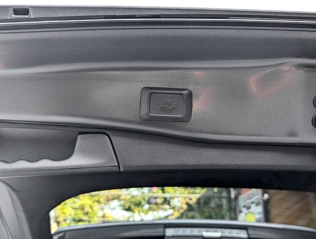 TOYOTA豐田 RAV4  第8張相片