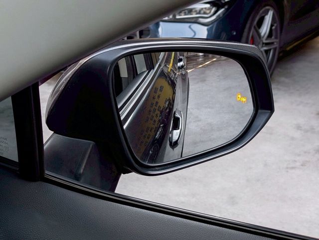 TOYOTA豐田 RAV4  第11張相片