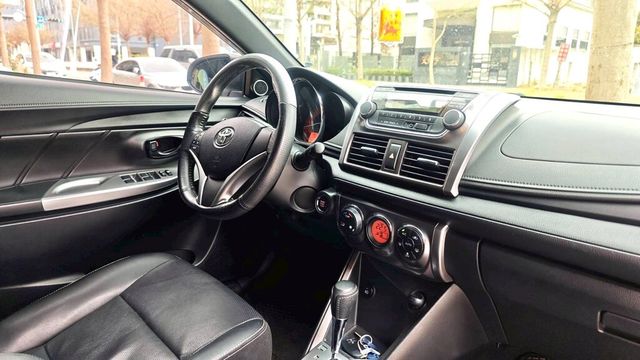 TOYOTA豐田 YARIS  第7張相片