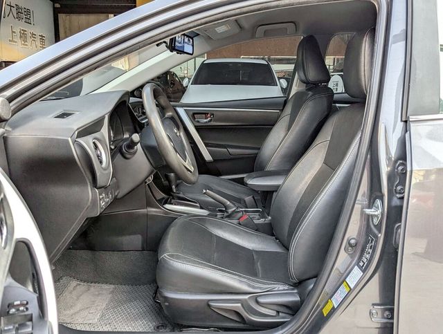 TOYOTA豐田 ALTIS  第9張相片