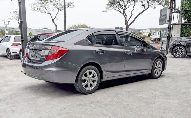 HONDA本田 CIVIC  第2張相片