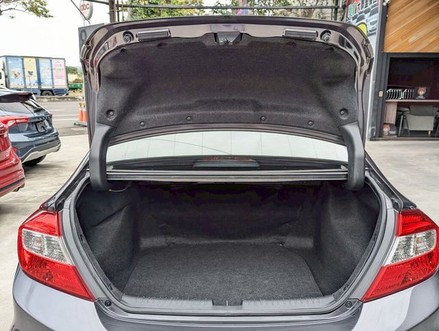 HONDA本田 CIVIC  第7張相片