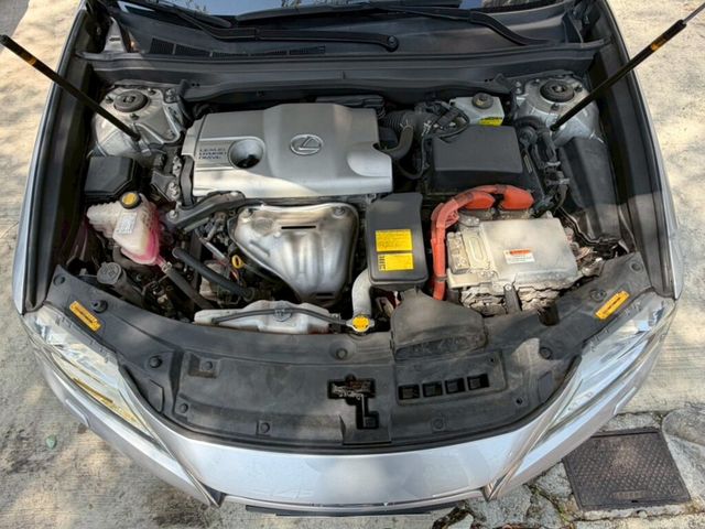 LEXUS凌志 ES300H  第6張相片