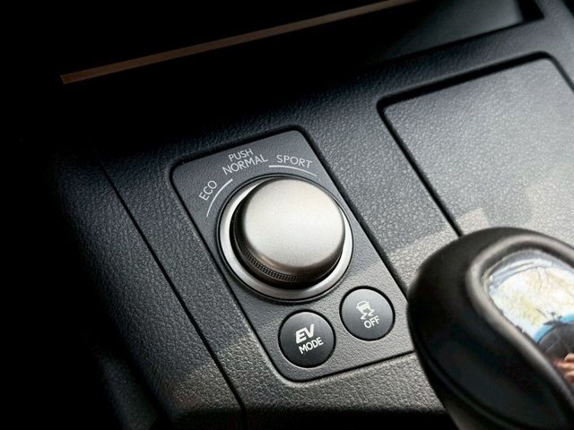 LEXUS凌志 ES300H  第16張相片