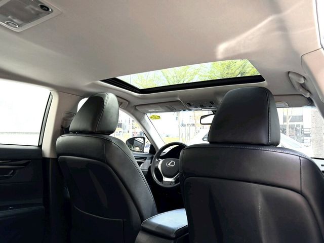 LEXUS凌志 ES300H  第18張相片