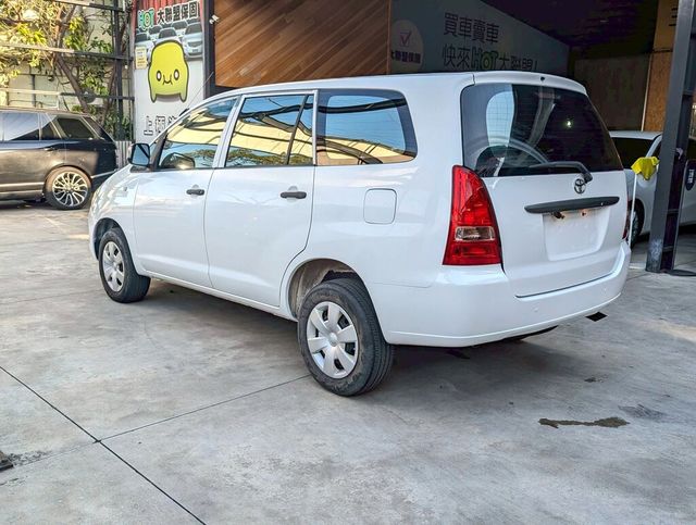 TOYOTA豐田 INNOVA  第3張相片