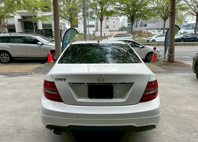 M-BENZ賓士 C200  第4張相片