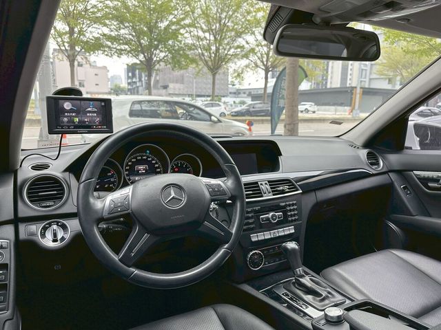 M-BENZ賓士 C200  第10張相片