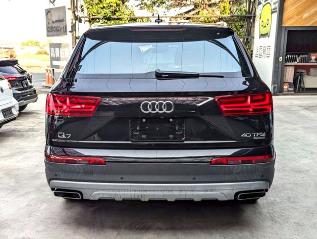 AUDI奧迪 Q7  第4張相片