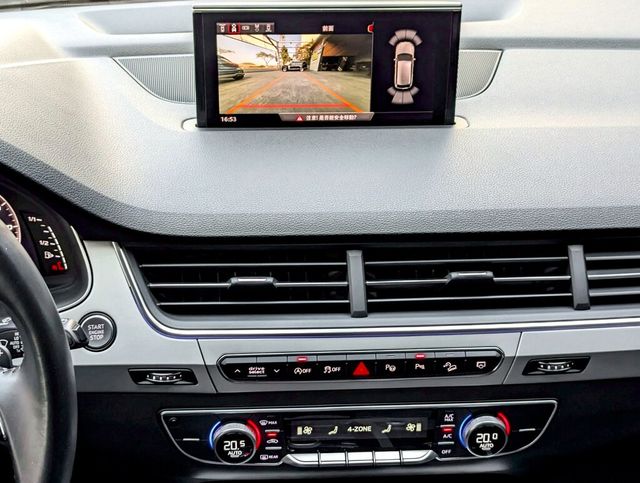 AUDI奧迪 Q7  第13張相片
