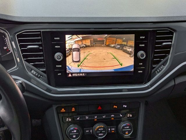 VOLKSWAGEN福斯 T-ROC  第14張相片