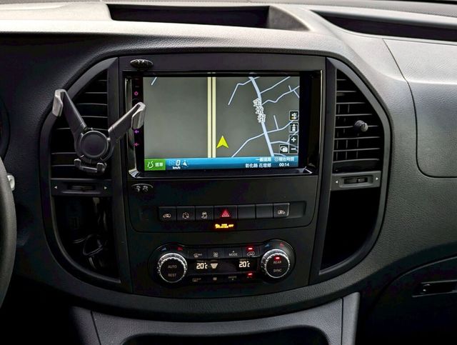 M-BENZ賓士 METRIS  第10張相片