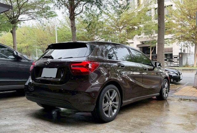 M-BENZ賓士 A180  第2張相片