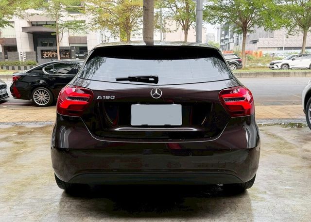 M-BENZ賓士 A180  第4張相片