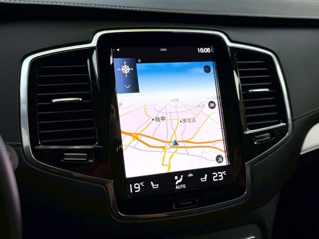 VOLVO富豪 XC90  第17張相片