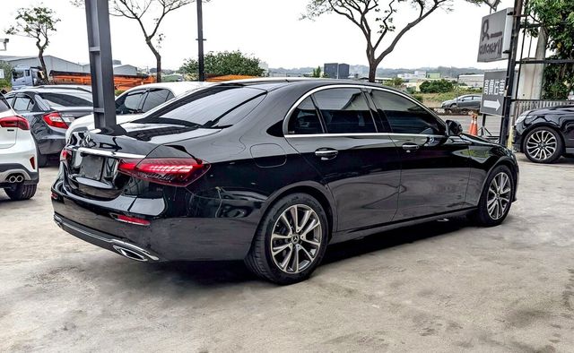 M-BENZ賓士 E200  第2張相片