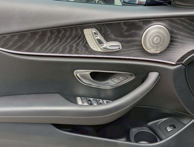 M-BENZ賓士 E200  第9張相片