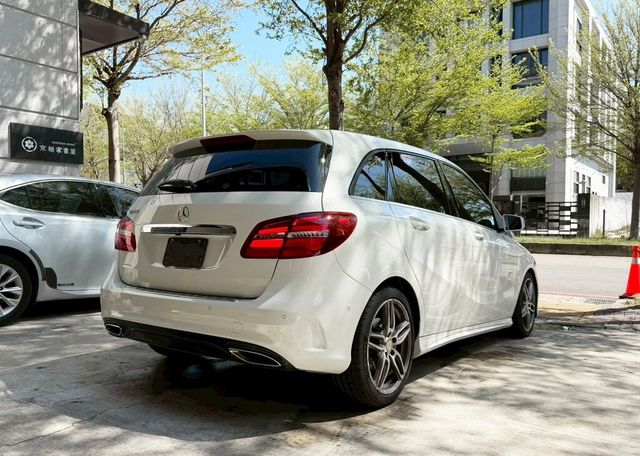 M-BENZ賓士 B200  第2張相片