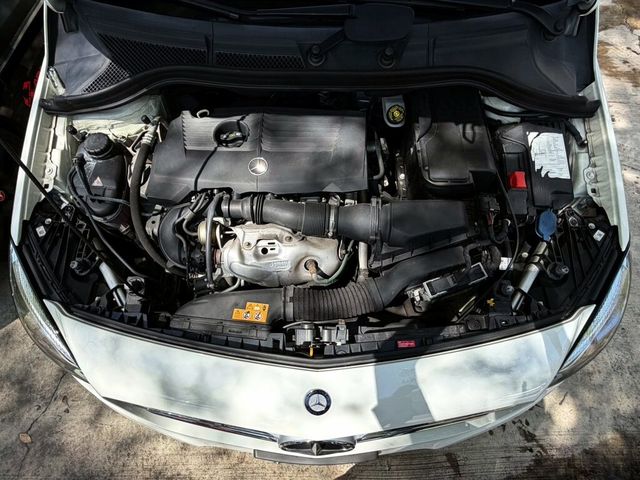 M-BENZ賓士 B200  第6張相片