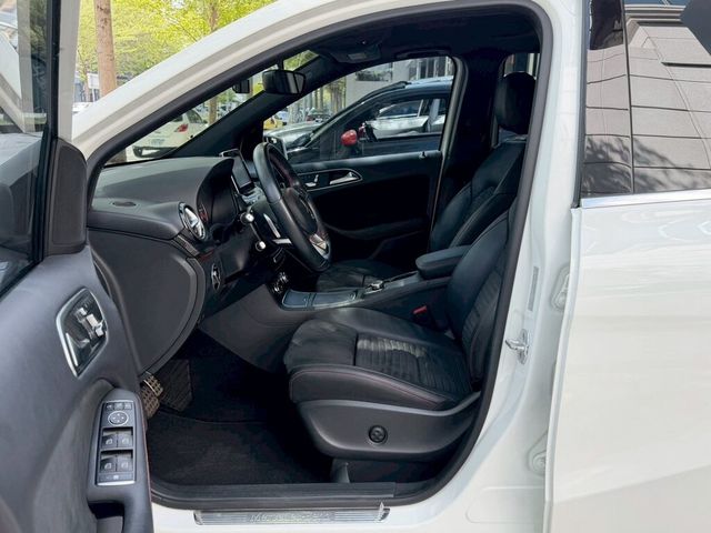 M-BENZ賓士 B200  第9張相片