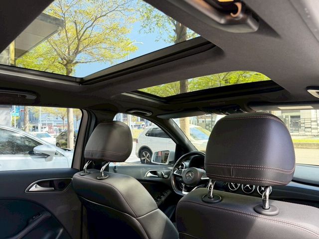 M-BENZ賓士 B200  第15張相片