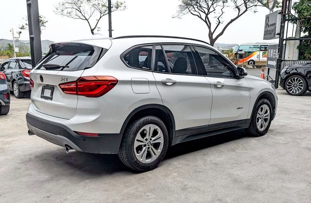 BMW寶馬 X1  第2張相片