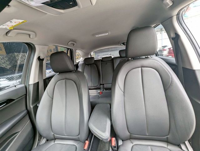 BMW寶馬 X1  第14張相片