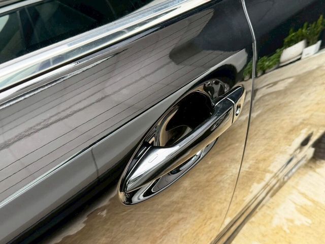 LEXUS凌志 GS300H  第9張相片