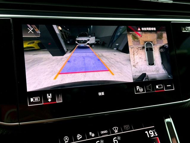 AUDI奧迪 Q8  第14張相片