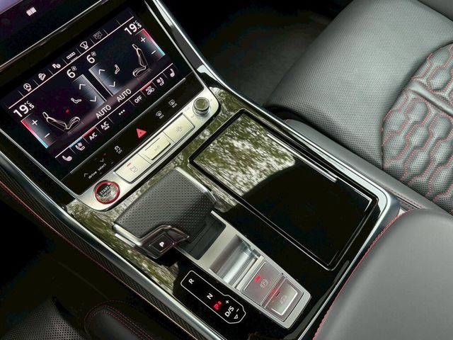 AUDI奧迪 Q8  第16張相片