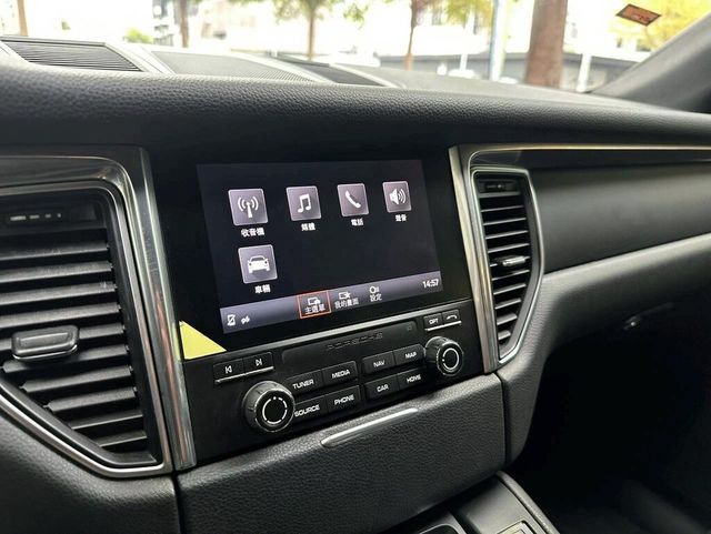 PORSCHE保時捷 MACAN  第6張相片